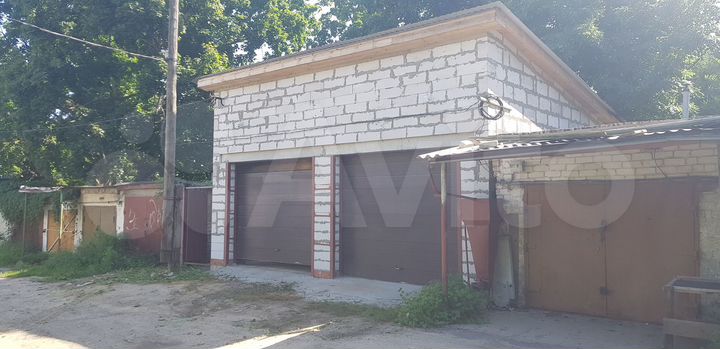 Гараж, > 30 м²