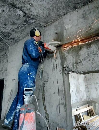 Демонтажные работы и вывоз мусора