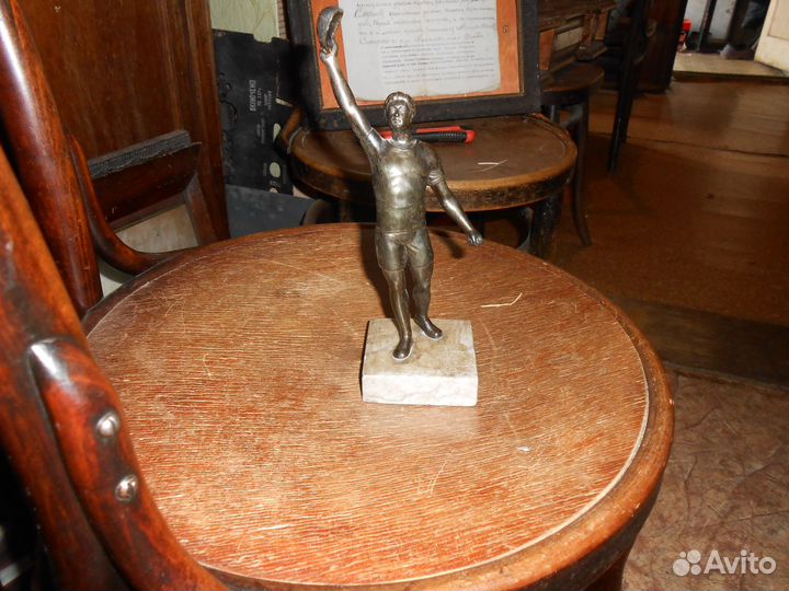 Статуэтка антиквариат