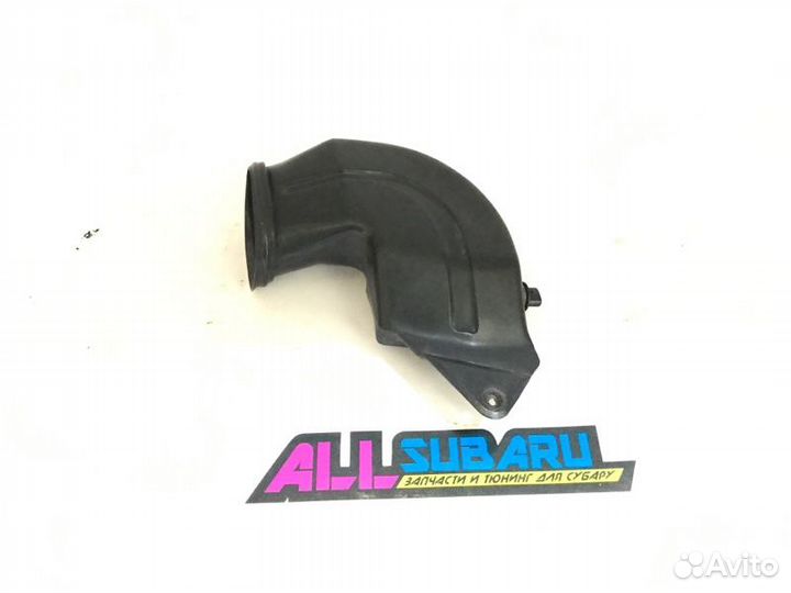 Воздухозаборник направляющий Subaru Impreza GC