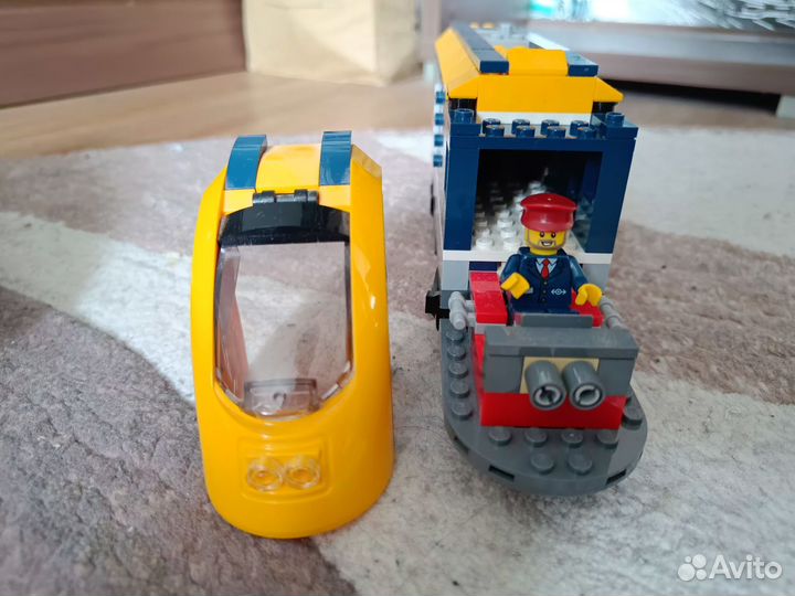 Пассажирский поезд Lego city 60197