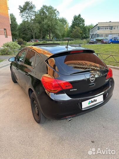 Opel Astra 1.4 AT, 2011, 140 000 км