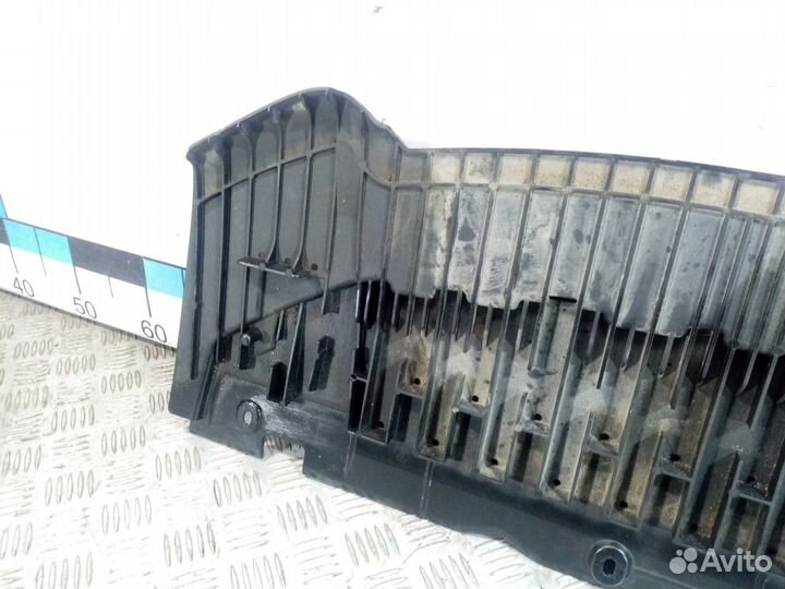 Б/У Пыльник под передний бампер#001