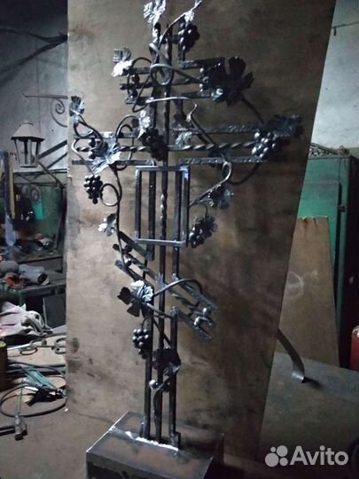 Крест кованый