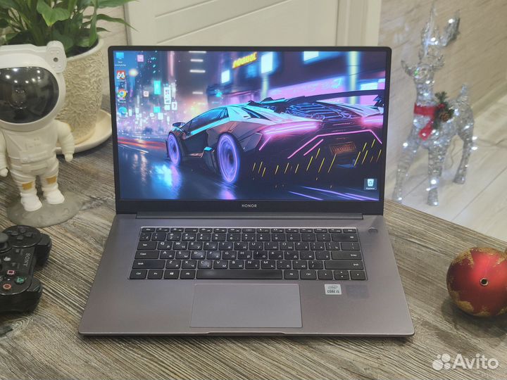 Honor MagicBook X 15 в алюминиевом корпусе