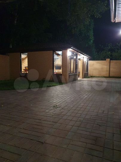 Коттедж 261 м² на участке 5 сот.