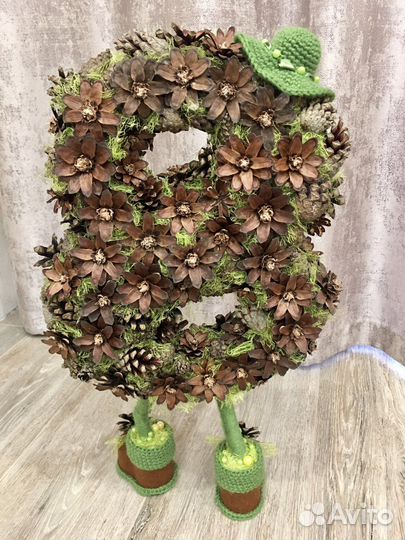 Композиция из сосновых шишек/Топиарий/Букет