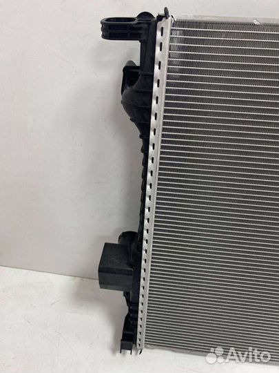 Радиатор охлаждения Bentley GT FS с 2018 3S
