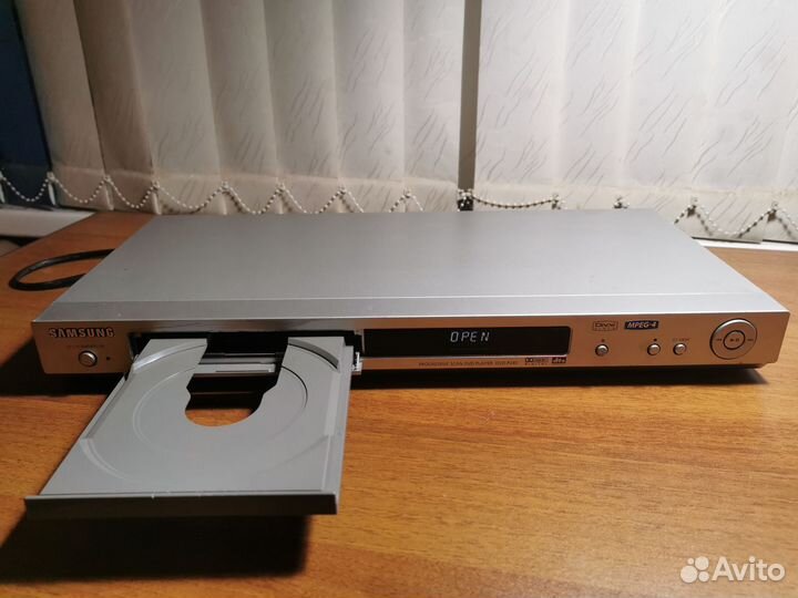 DVD плеер Samsung P245