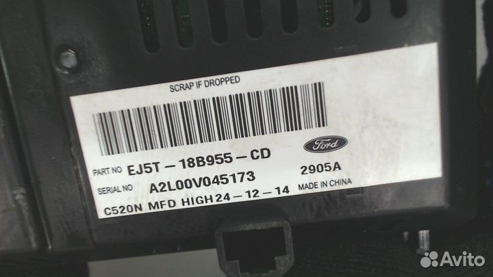 Дисплей компьютера Ford Escape, 2015