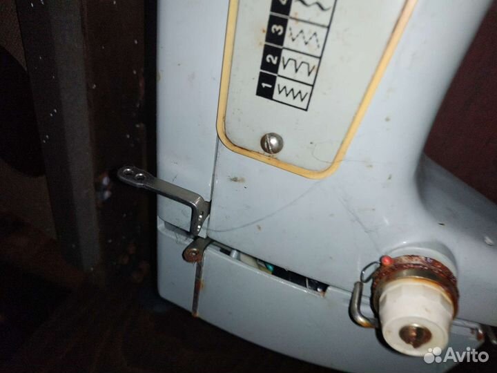 Швейная машина Подольск 142