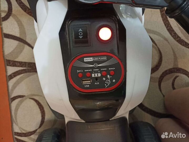 Детский мотоцикл на аккумуляторе бу