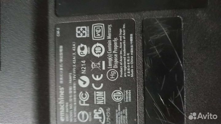 Ноутбук emachines e527