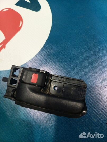 Ручка двери внутренняя задняя левая Toyota Ist