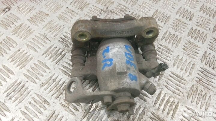 Суппорт задний правый Volkswagen Bora 2005