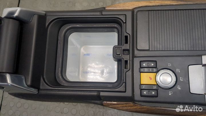 Консоль салона Land Rover Range Rover Sport, 2008