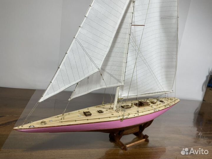 Корабль. Модель корабля. Яхта