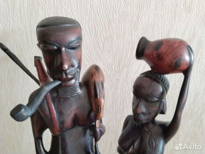 Статуэтки из дерева. Африка