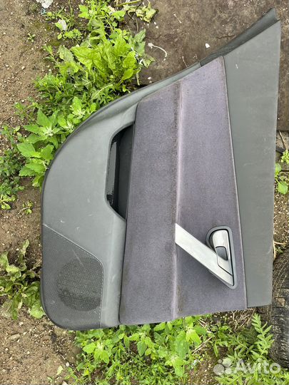 Обшивка двери задняя правая ниссан примера Р12