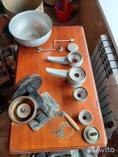 Сепаратор для молока ручной