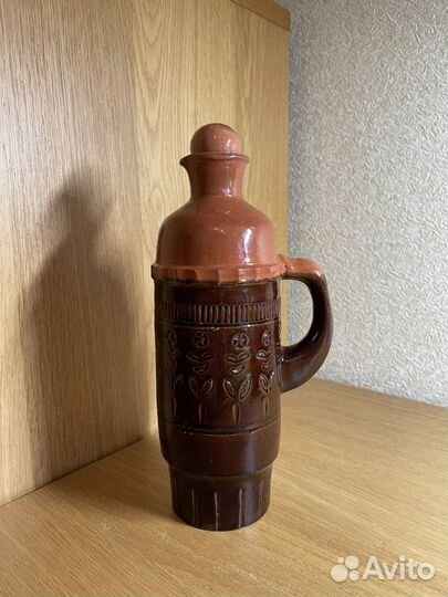 Керамический кувшин, графин