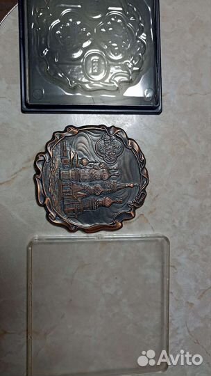 Подарочный коллекционный медальен