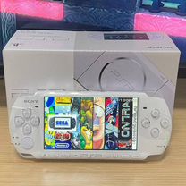 Новые Sony PSP 3008 White 320 Игр, комплект