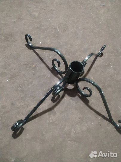 Новогодние пушистые ёлочки (сосны) привезём Вам