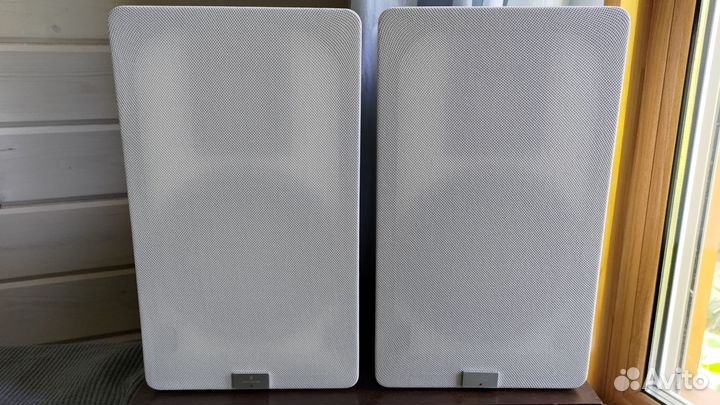 Полочная акустика Audiovector QR 1 White Silk