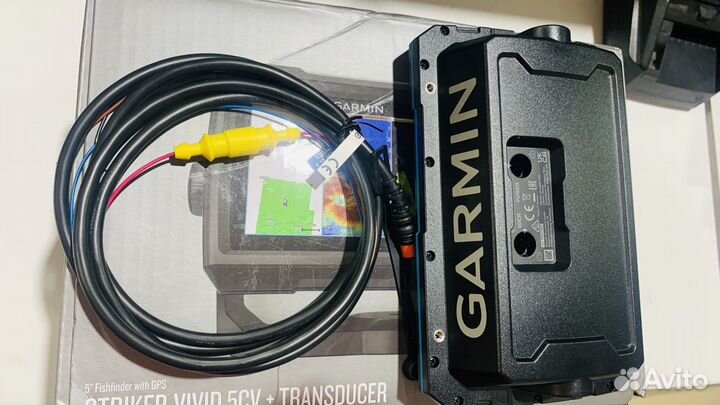 Новый Эхолот + АКБ Garmin Striker Vivid 5cv RU