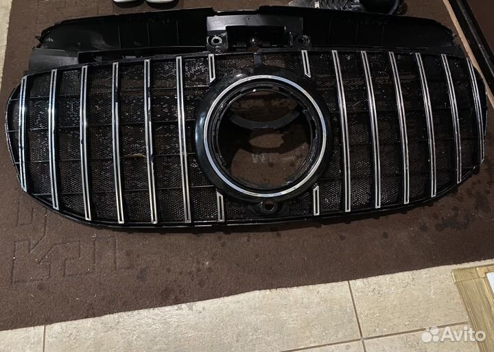 Решетка радиатора Mercedes-benz gls