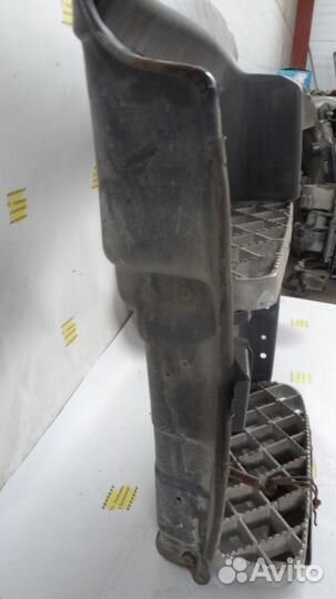 Кронштейн подножки правая scania 291615