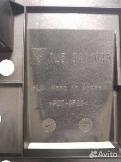 Porsche cayenne 958 площадка под фару левая