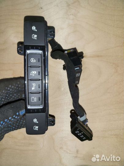 Блок кнопок макси комплектация Genesis G80 DH 2015
