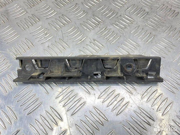 Кронштейн порога правый Bmw 5 Е60 N52B30 2005