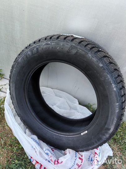 Michelin X-Ice North 4 205/60 R16 96T