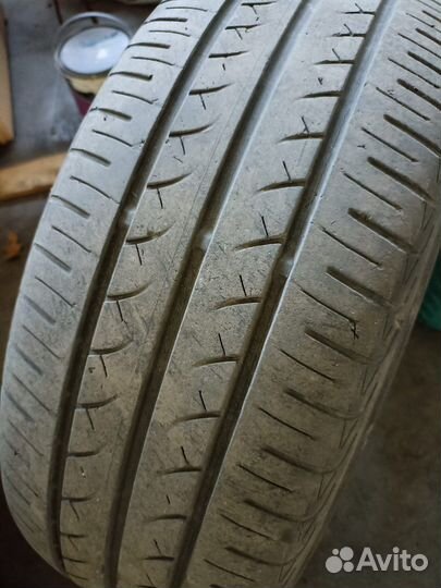 Yokohama BluEarth-A 215/60 R16 99