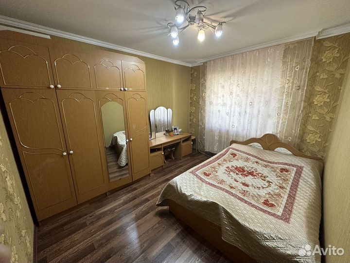 Спальня бу в хорошем состоянии