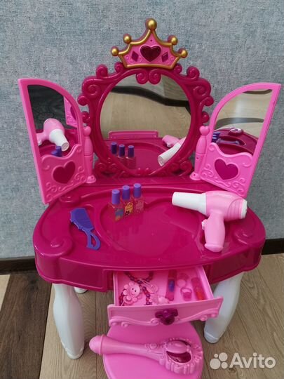 Туалетный столик детский