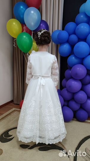 Детское нарядное платье 128