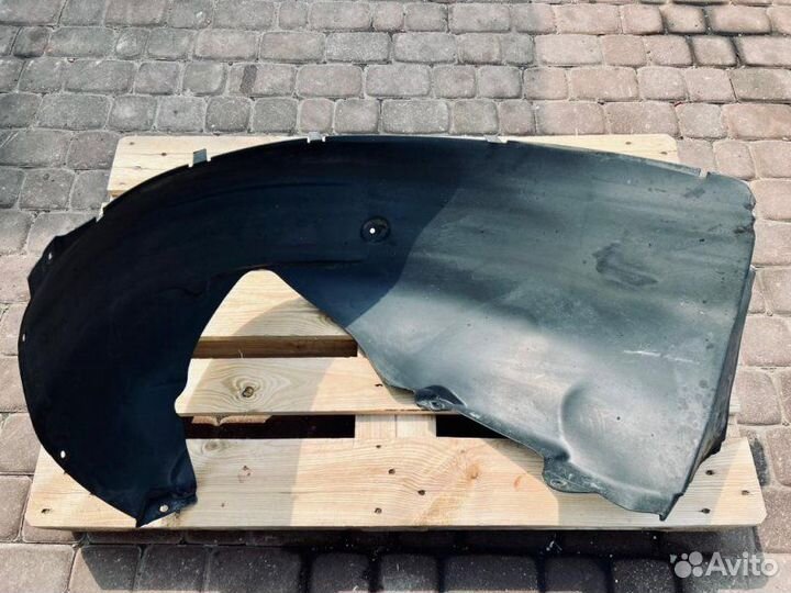 Подкрылок левый передний Porsche Panamera 970