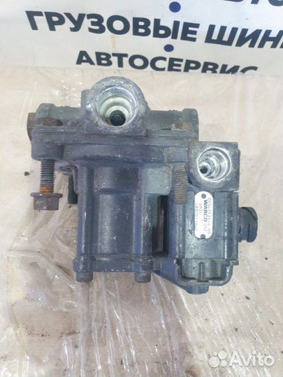 Клапан ускорительный Mercedes-Benz Actros