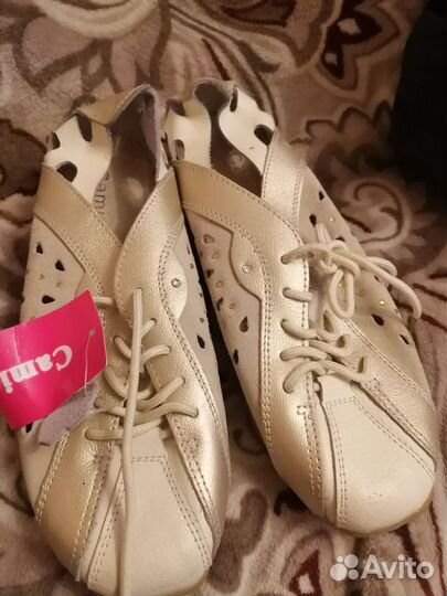 Кроссовки туфли девочке