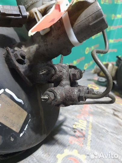 Вакуумный усилитель тормозов Mitsubishi Carisma