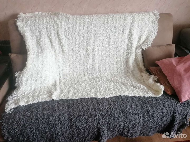 Пледы и одеяло