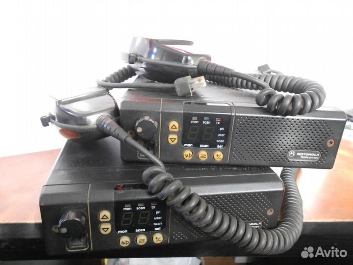 Продам 2 рации Motorola Radius GM300 UHF