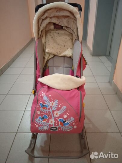 Продаю санки-коляску Nika 6