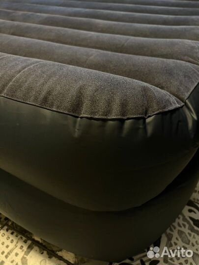 Надувной матрас двуспальный Intex