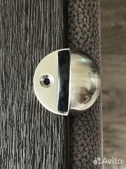 Органичитель для двери