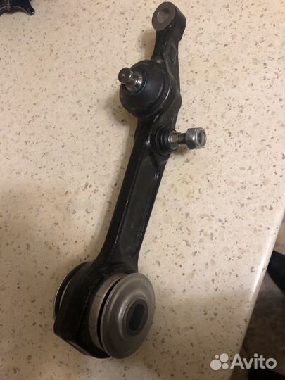 Передний нижний рычаг Mersedes 220